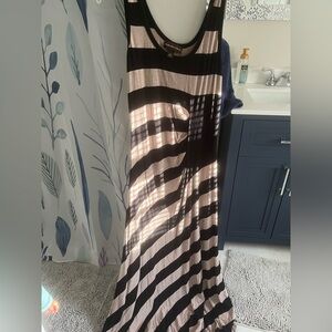 DANA BUCHMAN maxi dress - sz 4- MSRP $100.